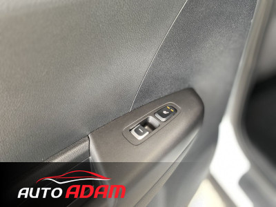 Kia Sportage 1.6 CRDi 100kW Gold - Fabrická záruka do 09/2028