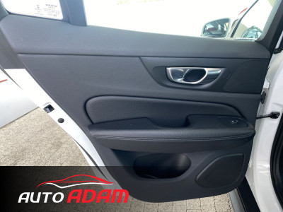 Volvo V60 Cross Country B4 D AWD PRO 145 kW