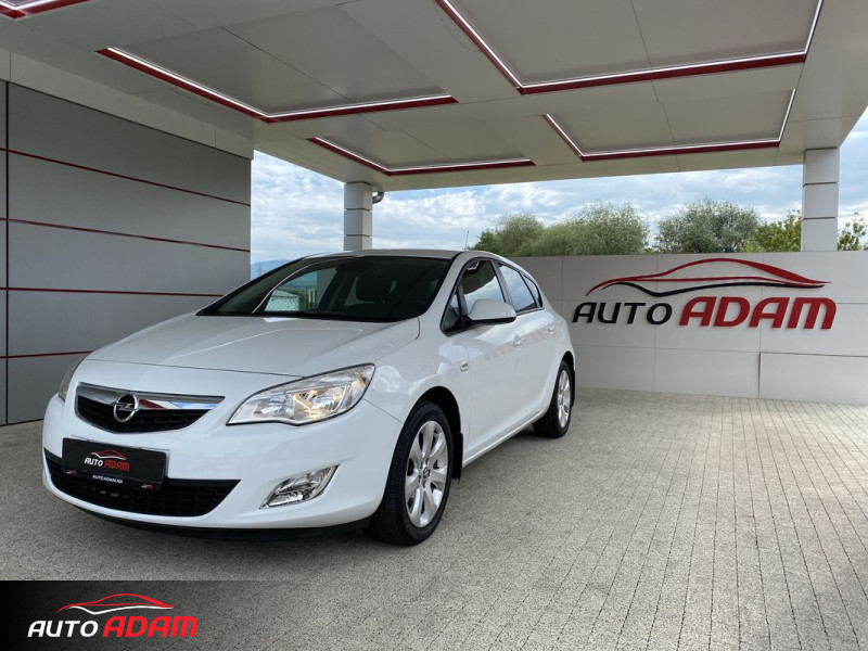Opel Astra 1.4 74kW Cosmo